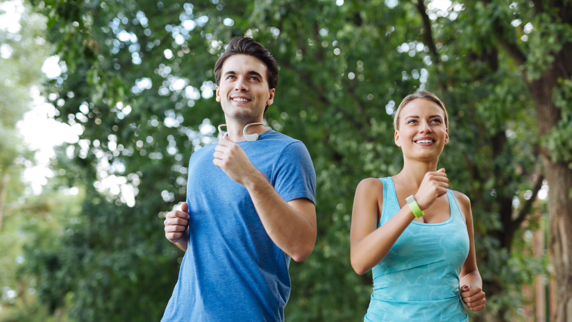 Couple running to boost metabolism