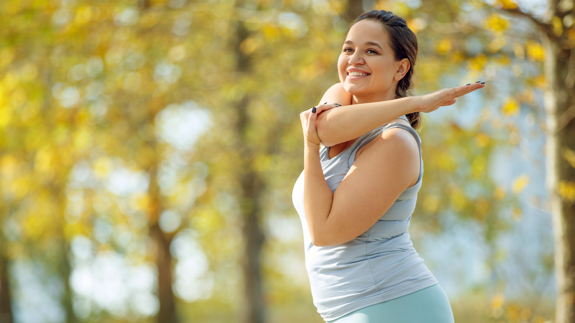 Woman who eats fat burning foods